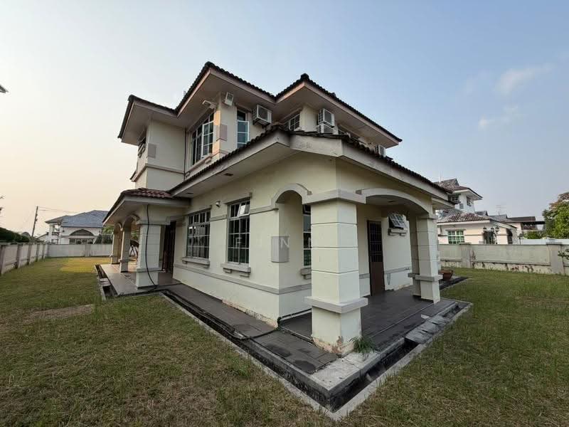 Bungalow House for Sale in Taman Universiti (Skudai) - Finn Aw - PropertyGuru.com.my