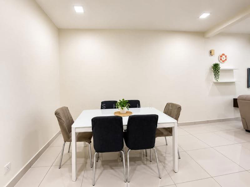 2-storey Terraced House for Sale in Alam Impian (Shah Alam) - Dr Shahril Nizam - Dining Room - PropertyGuru.com.my