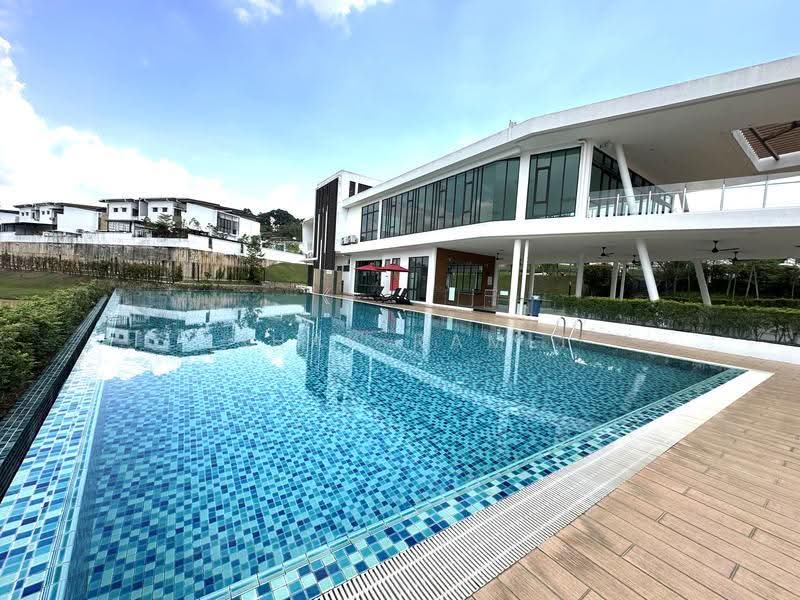 3-storey Terraced House for Sale in Taman Anggun 3 (Rawang) - Ishak Ramli - Exterior - PropertyGuru.com.my