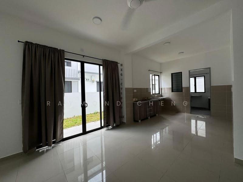 Semi-Detached House for Rent in Shah Alam (Selangor) - Raymond Cheng - Kitchen - PropertyGuru.com.my