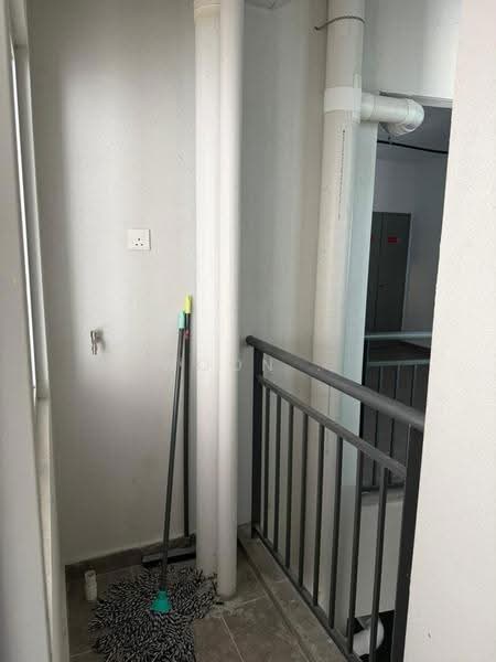 Kondominium untuk Disewa di Seri Serindit Residence - Woon . - Corridor - PropertyGuru.com.my