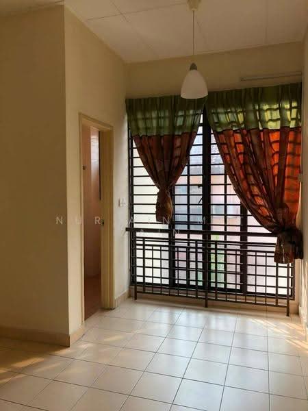 2-storey Terraced House for Sale in Shah Alam (Selangor) - Nur Ain Mat Zain - Interior - PropertyGuru.com.my