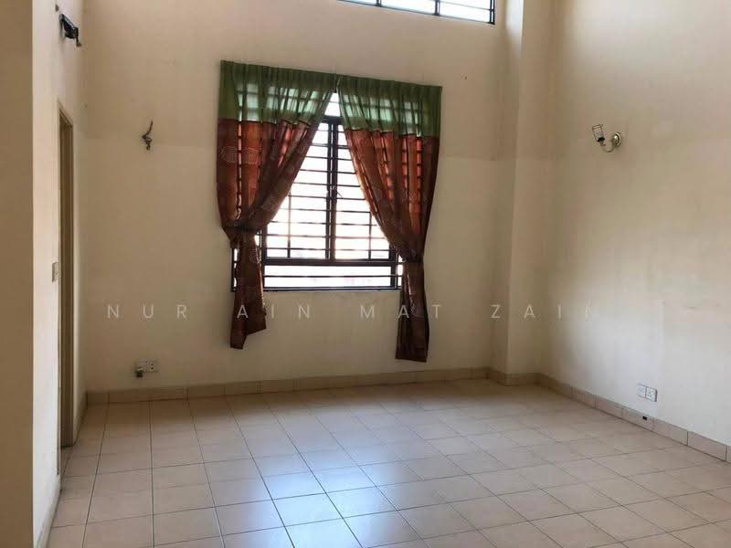 2-storey Terraced House for Sale in Shah Alam (Selangor) - Nur Ain Mat Zain - Interior - PropertyGuru.com.my