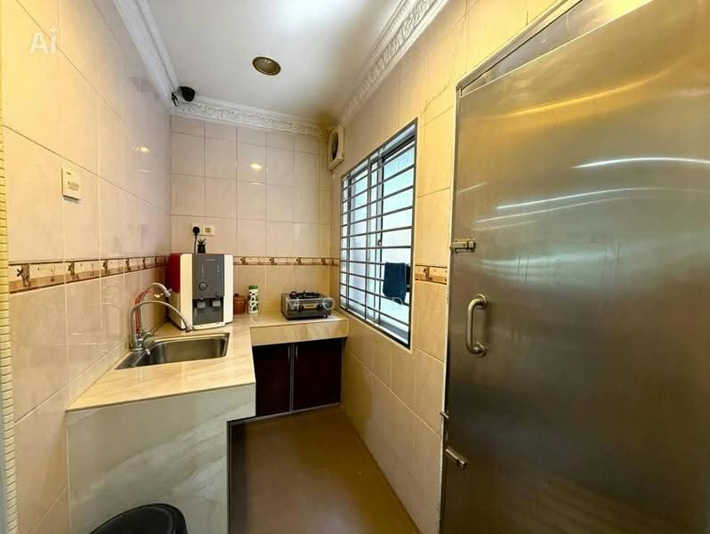 Rumah Teres untuk Dijual di Taman Samudra Teres (Batu Caves) - Mohd Syahidie - Kitchen - PropertyGuru.com.my