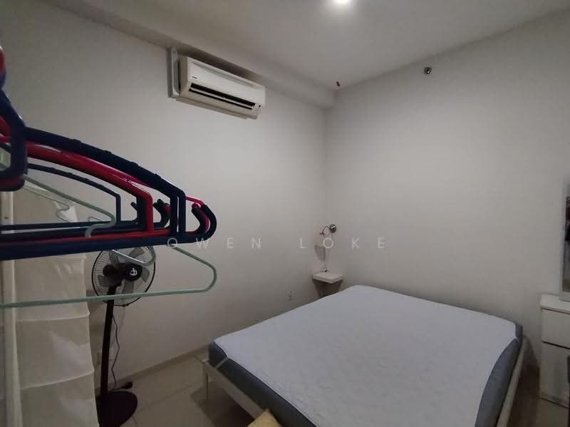Kediaman Servis untuk Disewa di Centrestage Designer Suite - Owen Loke - Bedroom - PropertyGuru.com.my