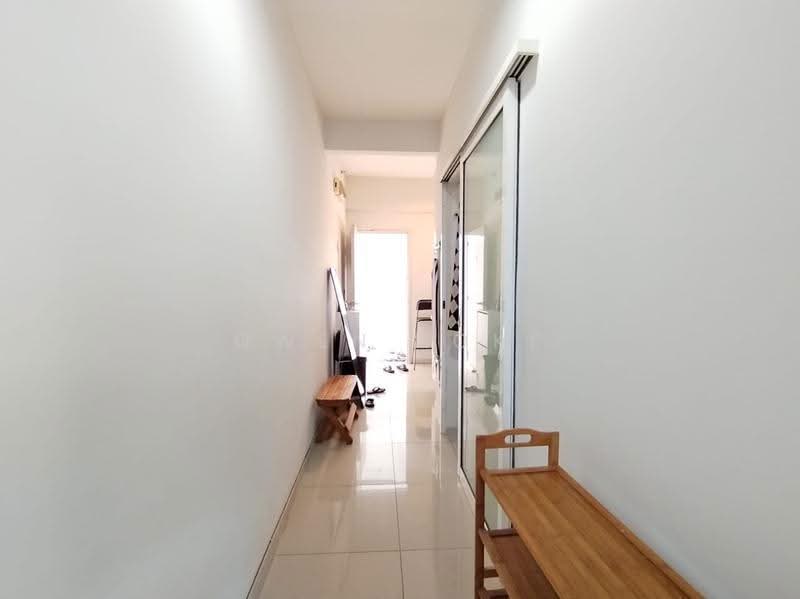 Kediaman Servis untuk Disewa di Centrestage Designer Suite - Owen Loke - Corridor - PropertyGuru.com.my