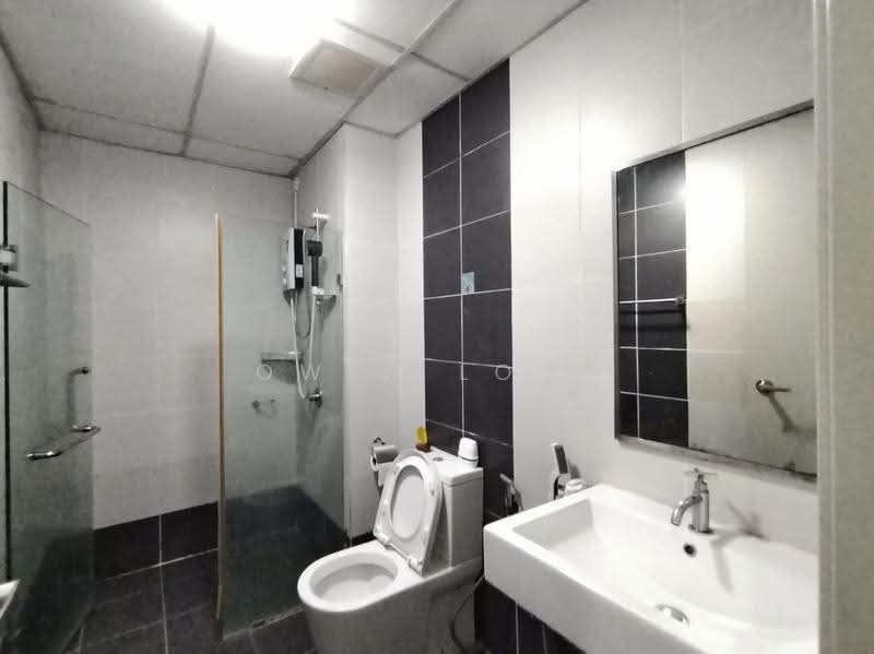 Kediaman Servis untuk Disewa di Centrestage Designer Suite - Owen Loke - Bathroom - PropertyGuru.com.my