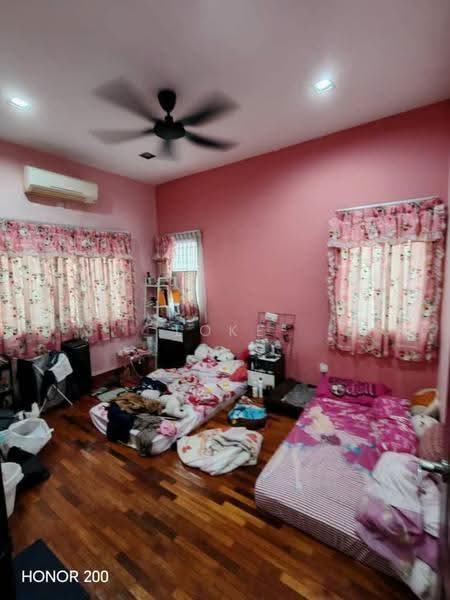 Rumah Berkembar untuk Dijual di Setia Damai (Setia Alam) - Loke . - Bedroom - PropertyGuru.com.my