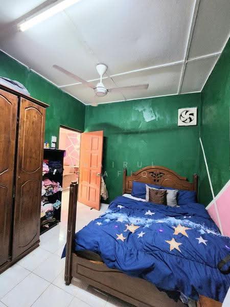 1-storey Terraced House for Sale in Puchong (Selangor) - Khairul Syafiq - Bedroom - PropertyGuru.com.my