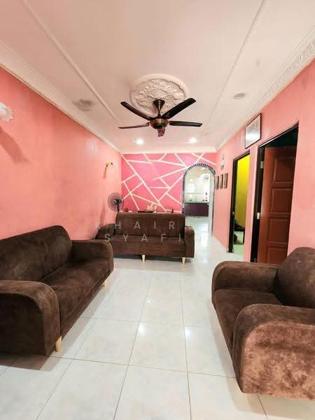 1-storey Terraced House for Sale in Puchong (Selangor) - Khairul Syafiq - Living Room - PropertyGuru.com.my