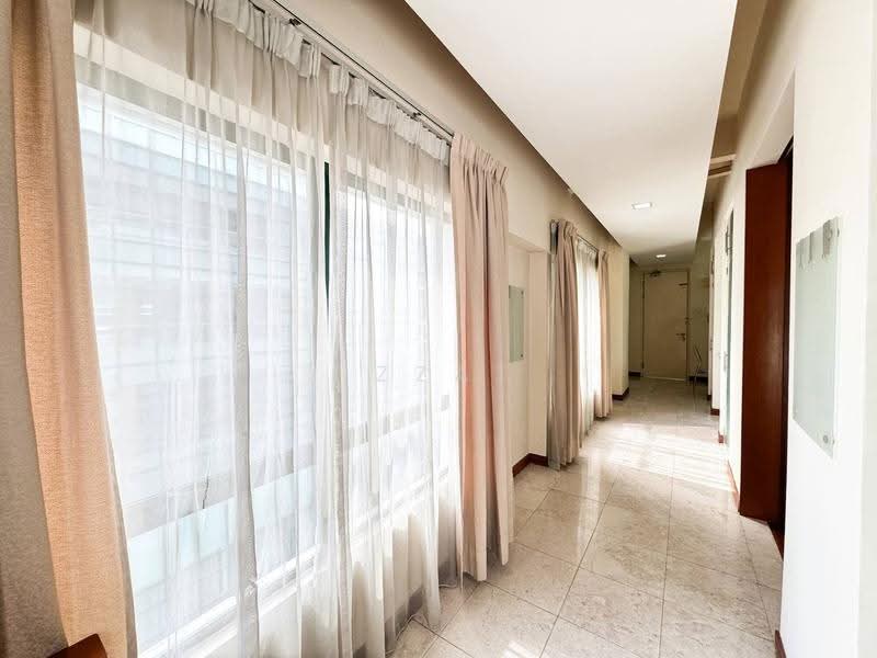 Kondominium untuk Dijual di 10 Semantan Suites - Izzat Zamros - Corridor - PropertyGuru.com.my