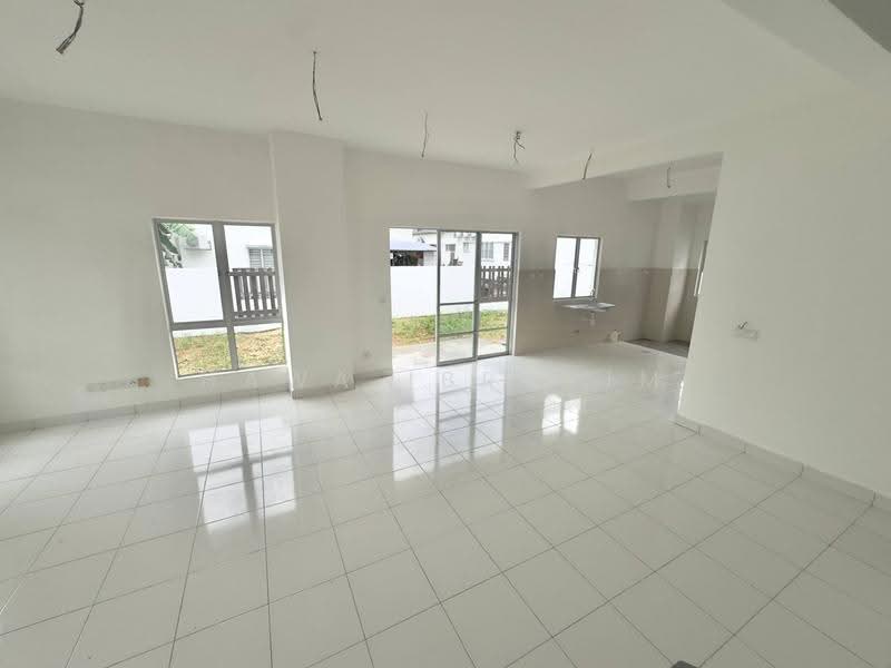 Rumah Teres 2-Tingkat untuk Dijual di Setia Ecohill (Semenyih) - Hawa Ibrahim - Living Room - PropertyGuru.com.my