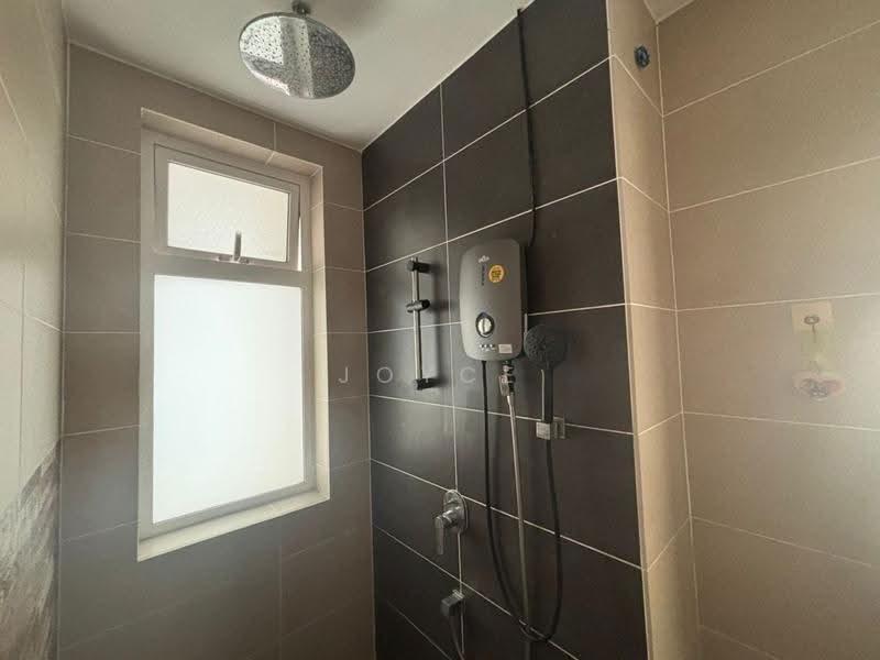 Service Residence for Rent at TriTower Residence @ Johor Bahru Sentral - Joyce Ong - Bathroom - PropertyGuru.com.my