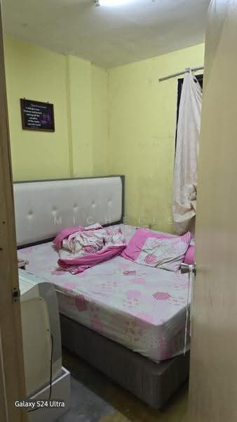 Flat for Sale at Taman Mount Austin - Michelle Liang - Bedroom - PropertyGuru.com.my