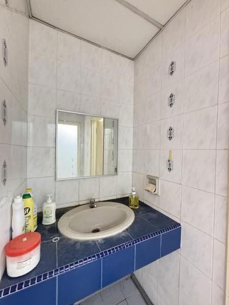 Pejabat untuk Dijual di Damansara Intan (Petaling Jaya) - Diana Poo - Bathroom - PropertyGuru.com.my
