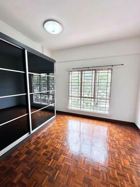 Kondominium untuk Dijual di Segar Courts - Chew Ken San - Bedroom - PropertyGuru.com.my
