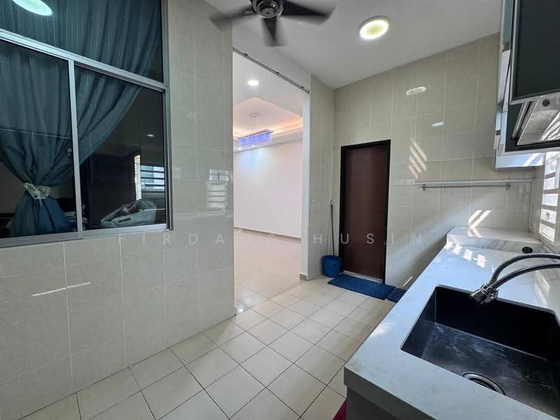2-storey Terraced House for Sale in Taman Bangi Avenue (Bangi) - Firdaus Husin - Kitchen - PropertyGuru.com.my