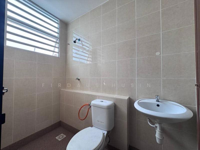 2-storey Terraced House for Sale in Taman Bangi Avenue (Bangi) - Firdaus Husin - Bathroom - PropertyGuru.com.my