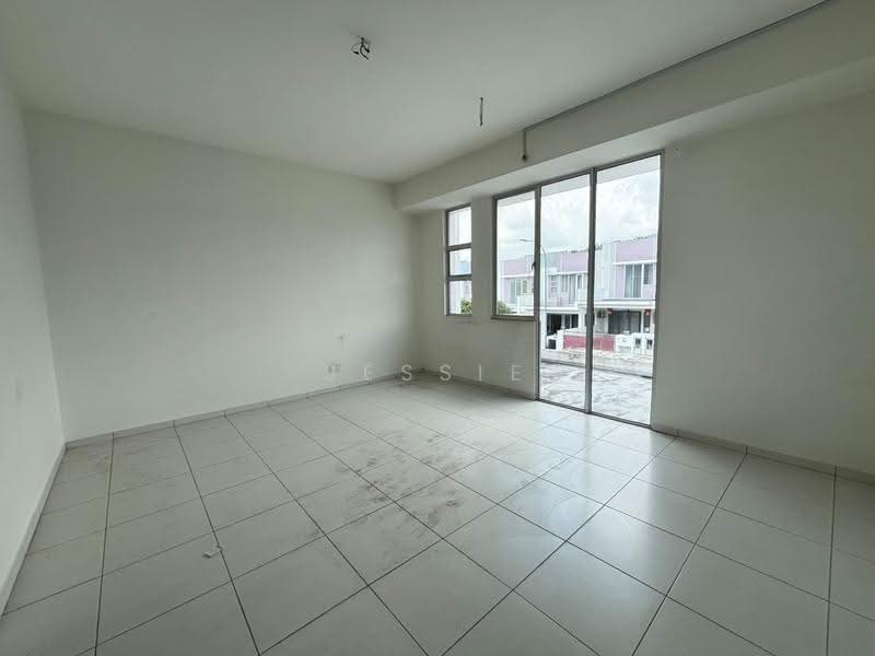 Terraced House for Sale in Sungai Buloh (Selangor) - Jessie Wong - Interior - PropertyGuru.com.my