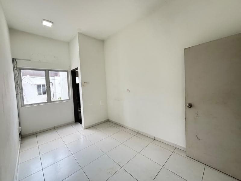 Terraced House for Sale in Sungai Buloh (Selangor) - Jessie Wong - Interior - PropertyGuru.com.my