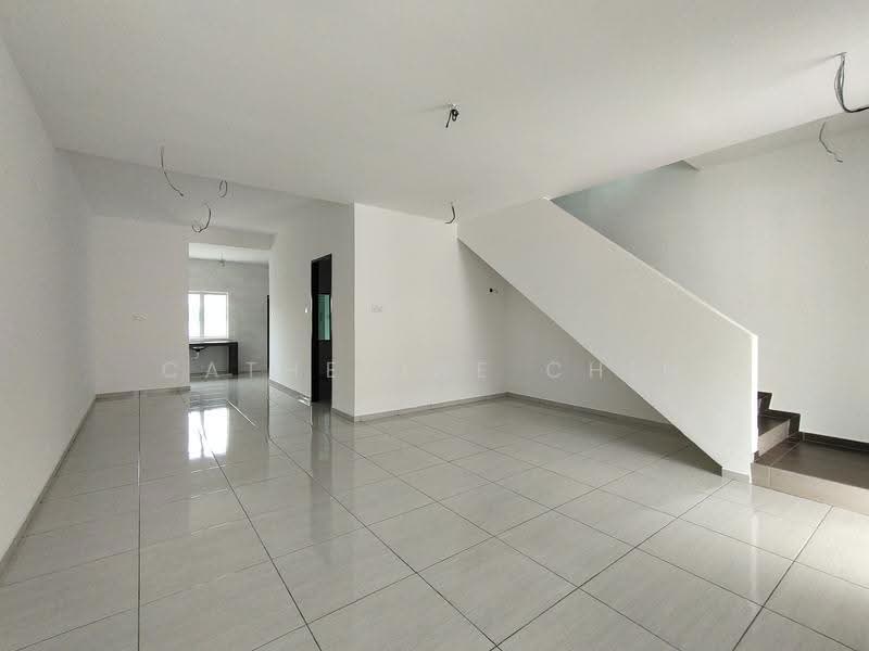 Rumah Teres 2-Tingkat untuk Dijual di Ipoh (Perak) - Catherine Chin - Living Room - PropertyGuru.com.my