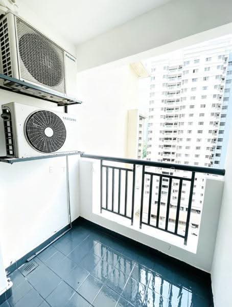 Kondominium untuk Disewa di Pelangi Utama - Ethan Ting - Balcony - PropertyGuru.com.my