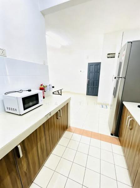 Kondominium untuk Disewa di Pelangi Utama - Ethan Ting - Kitchen - PropertyGuru.com.my