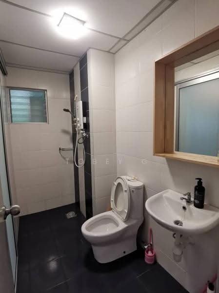 Condominium for Sale at Kiara Residence 2 (Residensi Kiara Jalil 2) - Tobey G - Bathroom - PropertyGuru.com.my