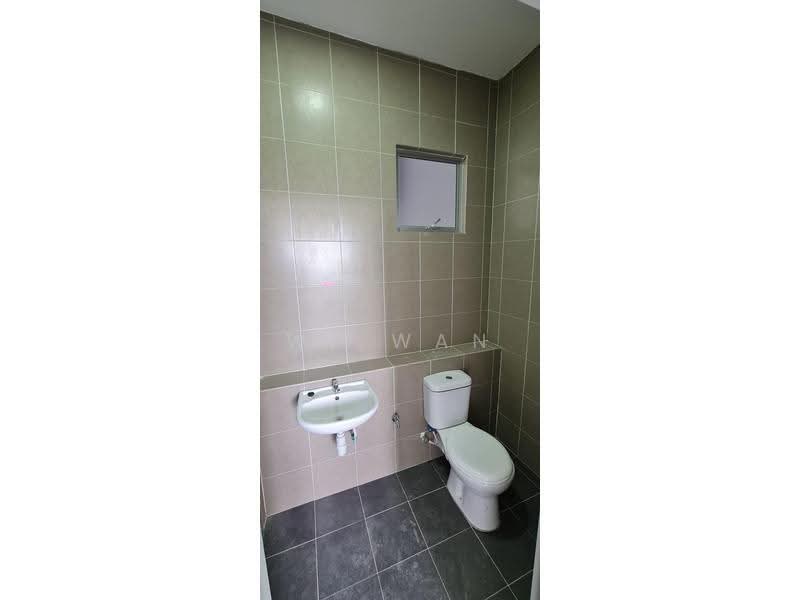Pangsapuri untuk Dijual di Idaman Abadi - WL Wan - Bathroom - PropertyGuru.com.my