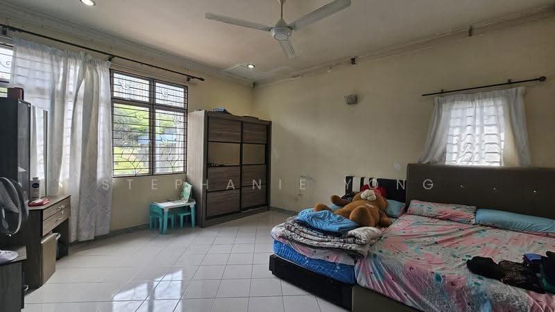 Terraced House for Sale in Taman Seri Belimbing (Balakong) - Stephanie Yong - Bedroom - PropertyGuru.com.my
