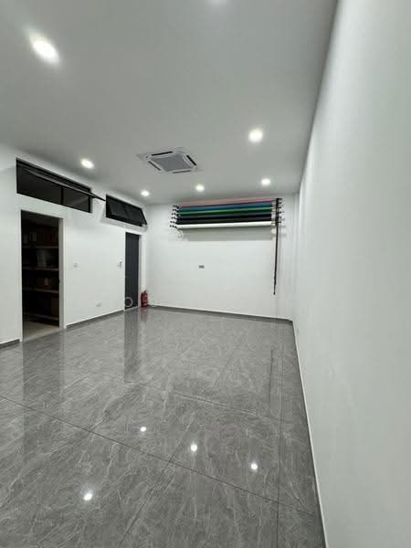 Factory for Sale in Eco Business Park 2 Senai (Senai) - Louis Yeo - Interior - PropertyGuru.com.my