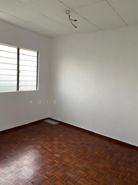 Flat for Rent at Flat PKNS Section 17 Shah Alam - Adib Yusuf - Interior - PropertyGuru.com.my
