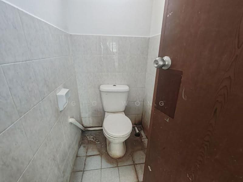 Shop for Rent in Taman Merdeka Permai (Batu Berendam) - Gigi Wong - PropertyGuru.com.my