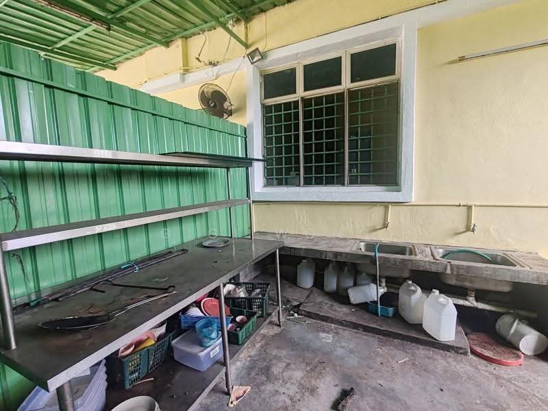 Shop for Rent in Taman Merdeka Permai (Batu Berendam) - Gigi Wong - PropertyGuru.com.my
