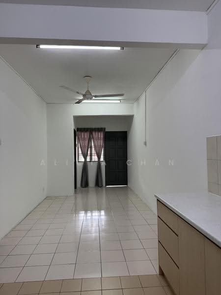 Townhouse for Sale in Taman Jasmin (Senawang) - Alicia Chan - Living Area - PropertyGuru.com.my