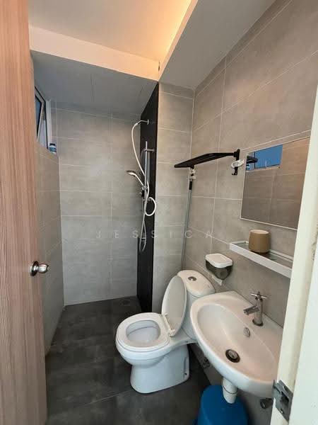 Kondominium untuk Disewa di QuayWest Residence - Jessica Lim - Bathroom - PropertyGuru.com.my