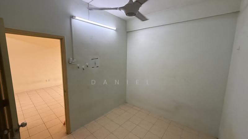 Apartment for Sale at Apartment Desa Ria - Daniel Ng - Interior - PropertyGuru.com.my