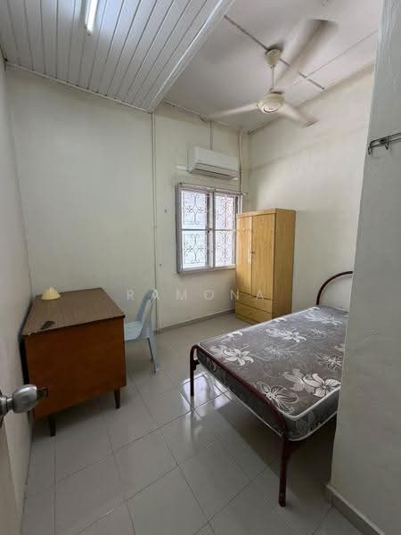 Rumah Teres 2-Tingkat untuk Dijual di Taman Bukit Melaka (Bukit Baru) - Ramona Tan - PropertyGuru.com.my