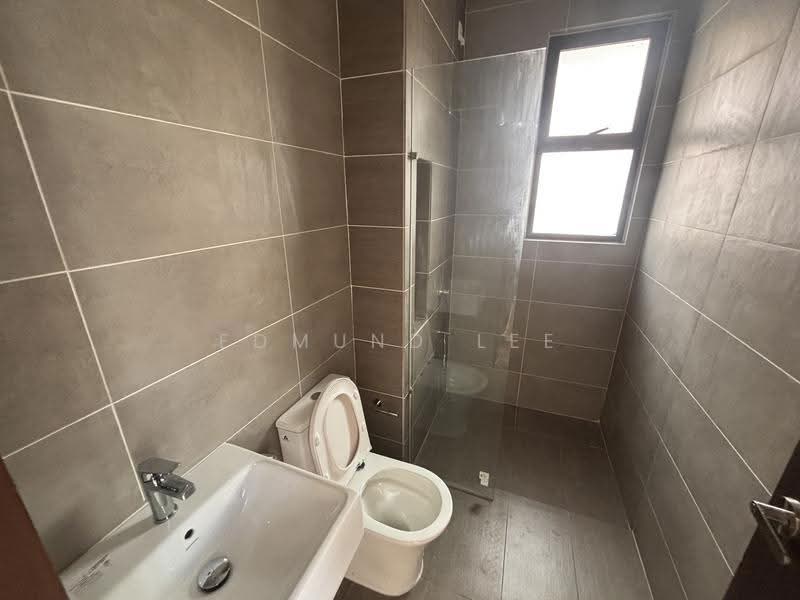 Semi-Detached House for Sale in Alam Impian (Shah Alam) - Edmund Lee - Bathroom - PropertyGuru.com.my