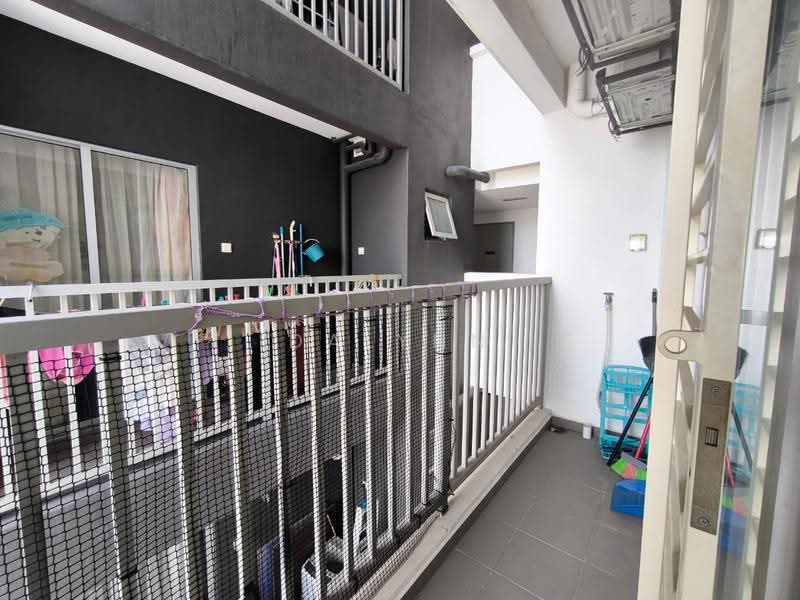 Kondominium untuk Disewa di The Edge Residence - Dalynn Tan - Balcony - PropertyGuru.com.my
