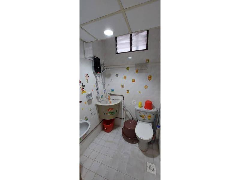 Apartment for Sale at Bukit Dumbar Permai - Hong . - Bathroom - PropertyGuru.com.my