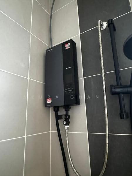 Rumah Teres 2-Tingkat untuk Dijual di Kepala Batas (Penang) - Azura Ghani - Bathroom - PropertyGuru.com.my