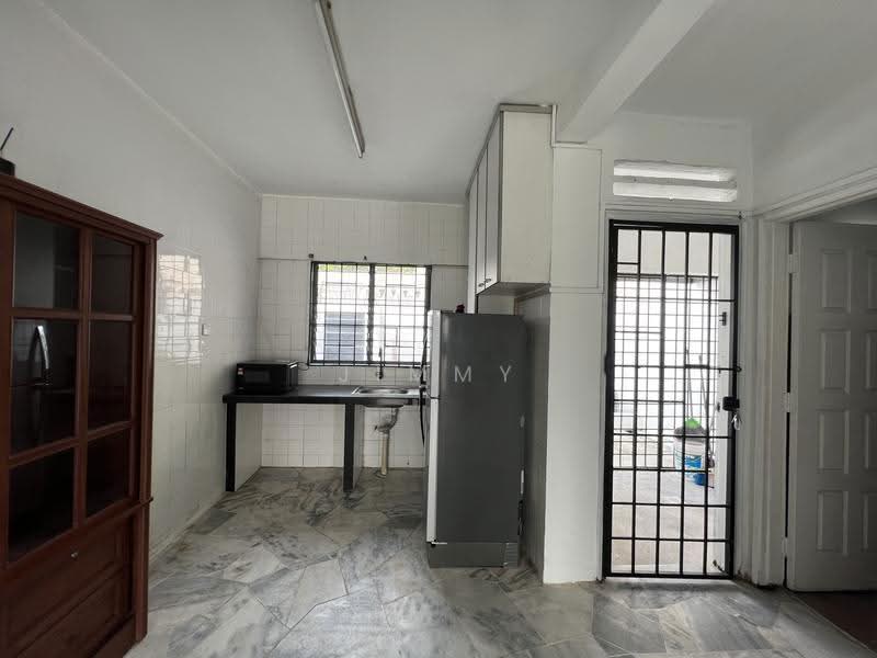 Rumah Teres 2-Tingkat untuk Dijual di Taman Seri Bahagia (Cheras) - Jimmy Ng - Kitchen - PropertyGuru.com.my