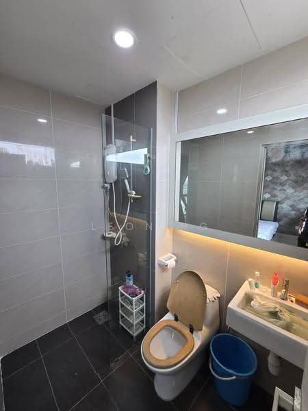 Kondominium untuk Disewa di The Raffles Suites - Leon Ng - Bathroom - PropertyGuru.com.my