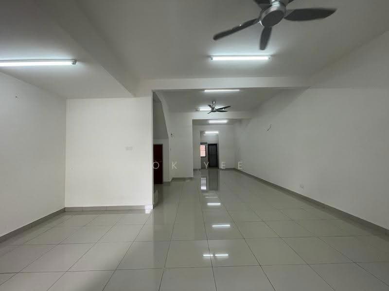 Rumah Teres 2-Tingkat untuk Disewa di Sepang (Selangor) - Kok Yee Loh - Living Room - PropertyGuru.com.my