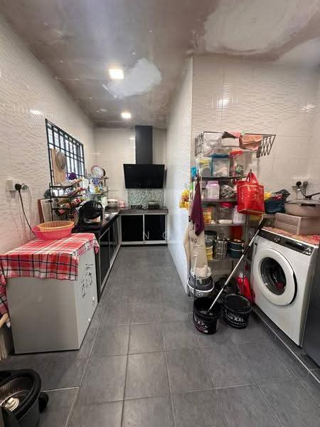 2-storey Terraced House for Sale in Taman Nusa Indah (Iskandar Puteri (Nusajaya)) - NG ZEN XI - Kitchen - PropertyGuru.com.my