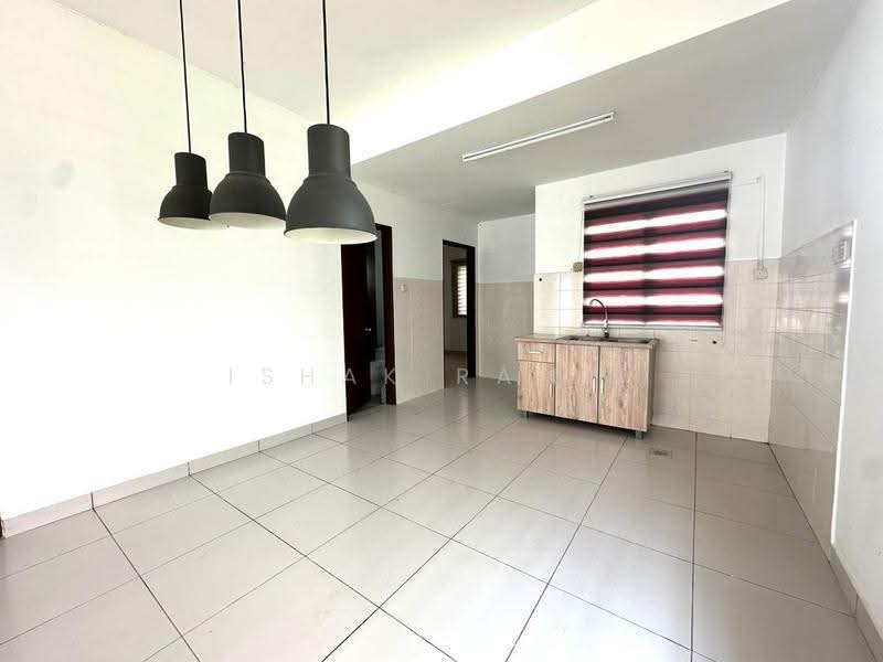 2-storey Terraced House for Sale in Seksyen U9 (Shah Alam) - Ishak Ramli - Kitchen - PropertyGuru.com.my