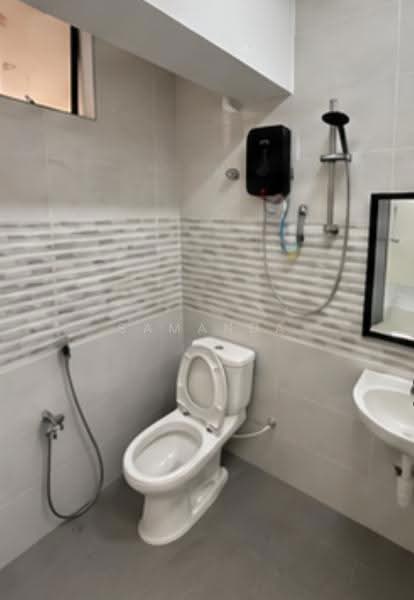 Apartment for Rent at Chin Woo Court - Samanda Soon - Bathroom - PropertyGuru.com.my
