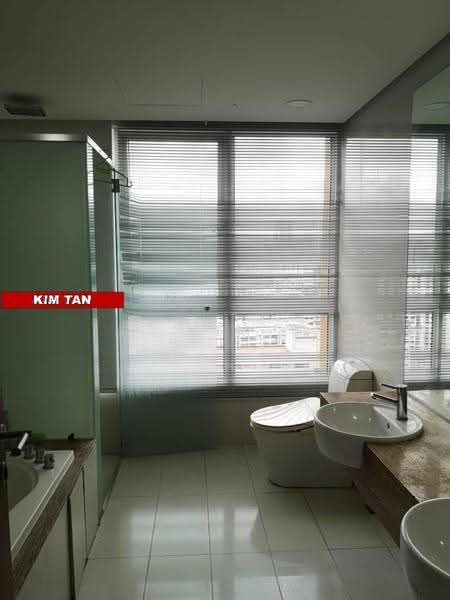 Kondominium untuk Disewa di Central Park condominium - Kim Tan - Bathroom - PropertyGuru.com.my