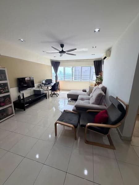 Kediaman Servis untuk Dijual di Koi Kinrara - Moon Chiew - Living Room - PropertyGuru.com.my